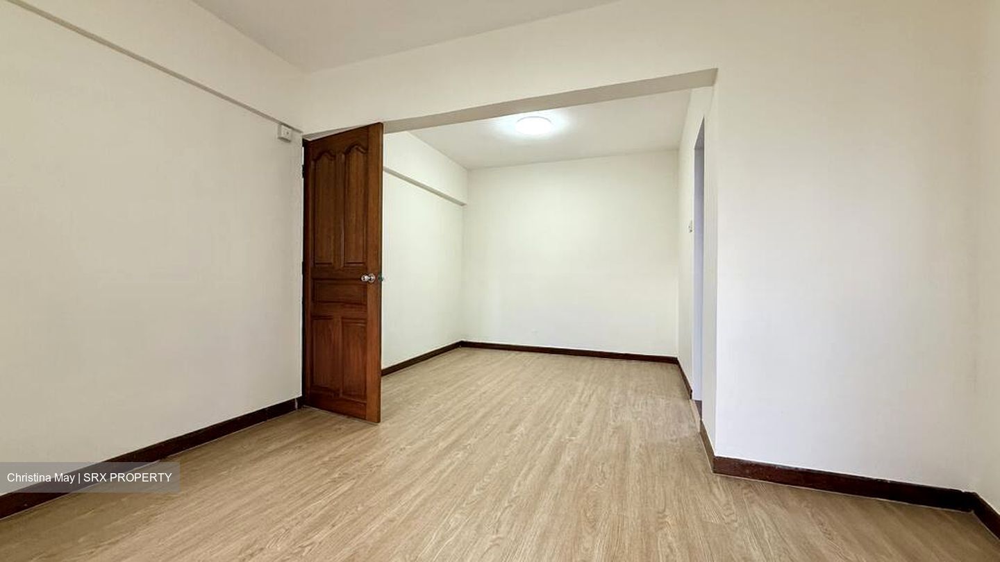 Pine Grove (D21), Condominium #500210481